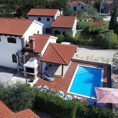 Villa Cherry House *