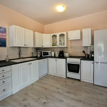 Cherry House * Višnjan