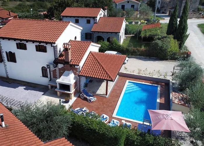 Villa Cherry House *