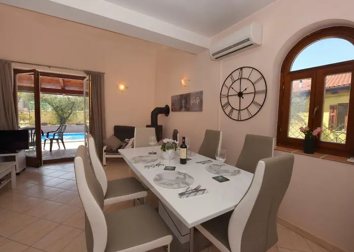 Villa Cherry House *